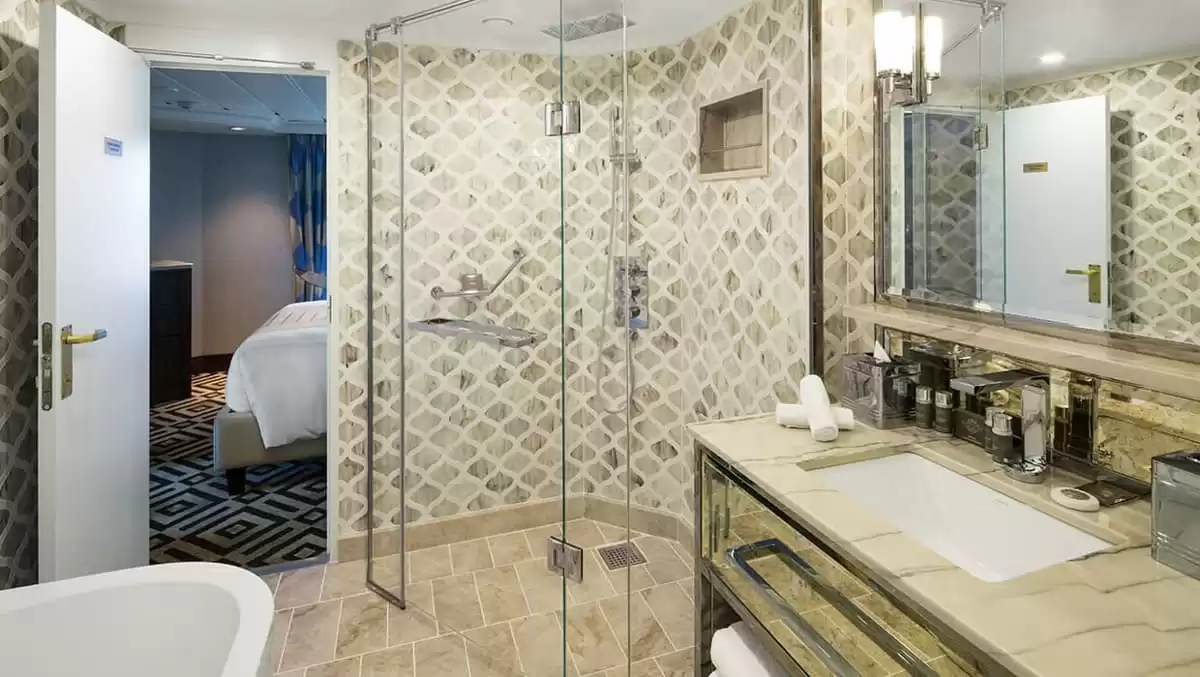 Il Azamara Onward :   0