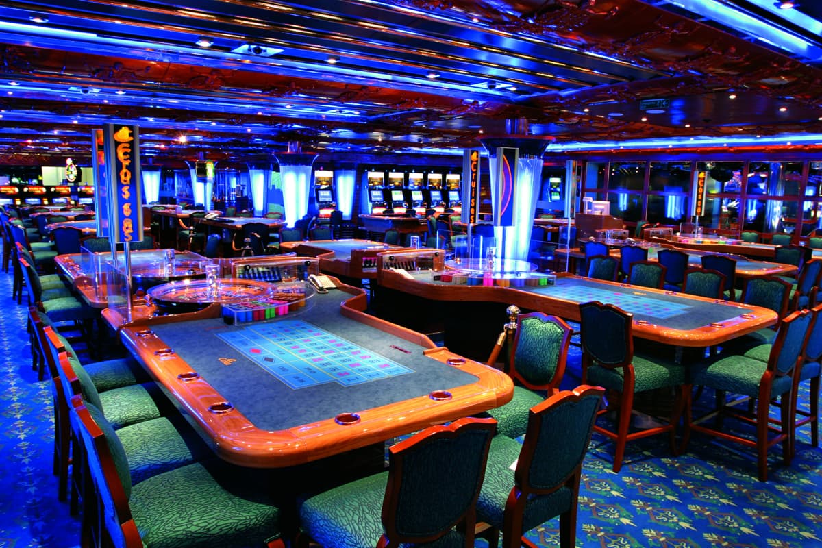 Croisières Costa Fortuna Tarifs et promos 2024, itinéraires, photos...
