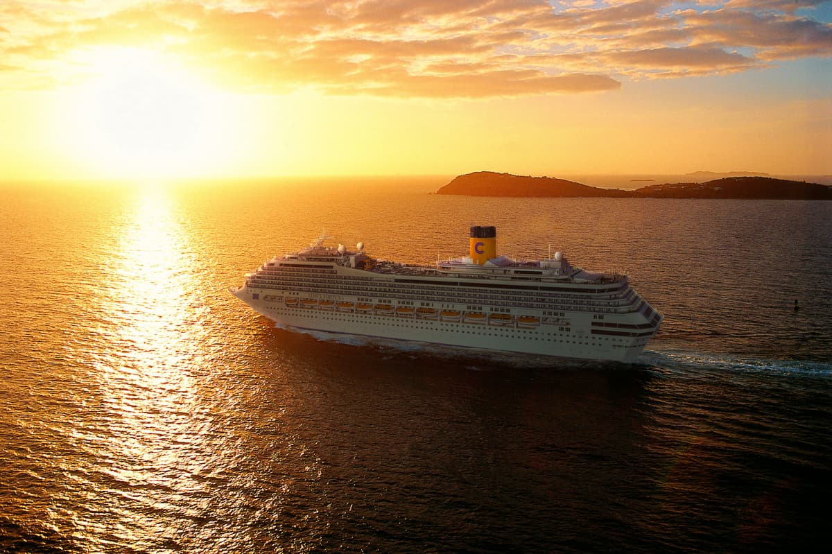 Croisières Costa Fortuna Tarifs et promos 2024, itinéraires, photos...