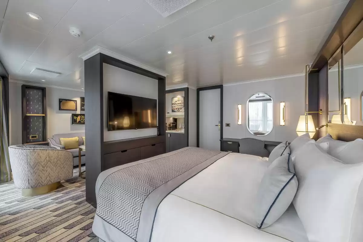 le Queen Anne :   12