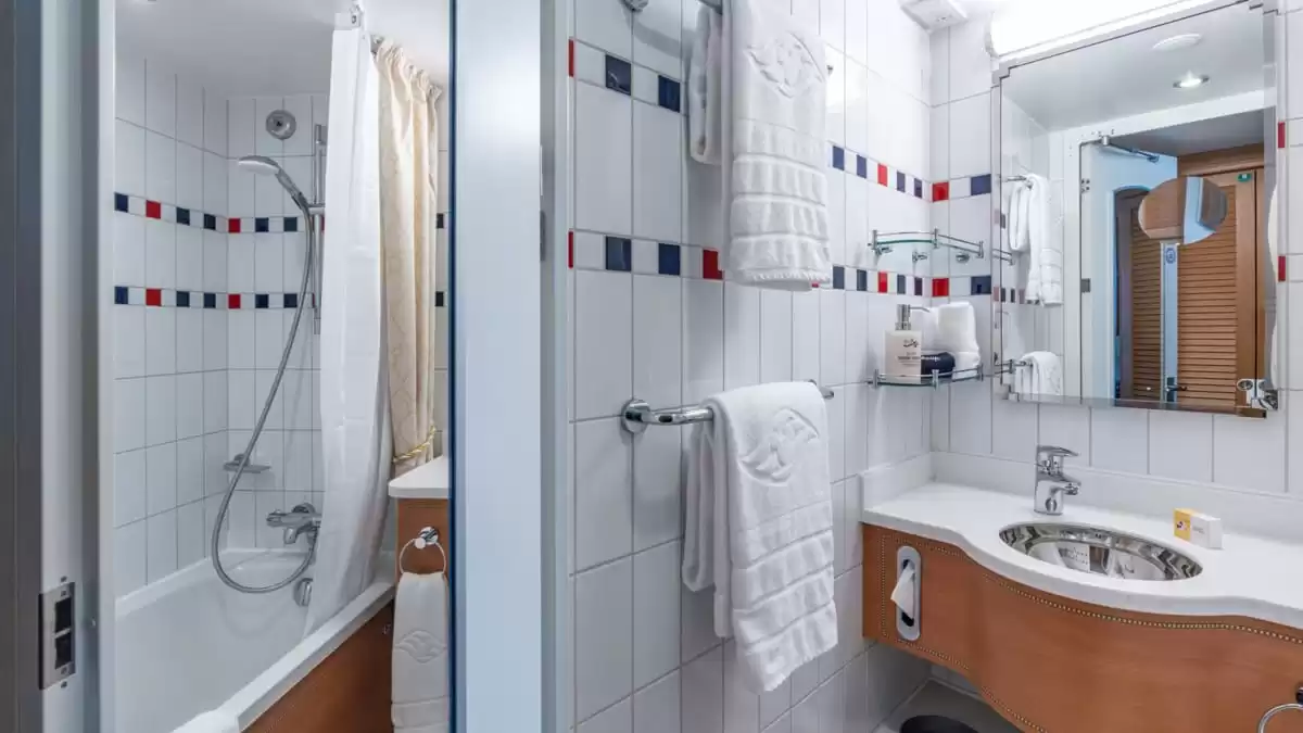 le Disney Dream :   12