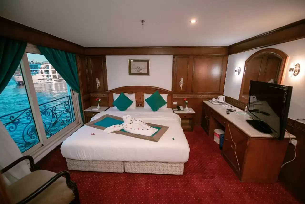 le MS Nile Story  :   4