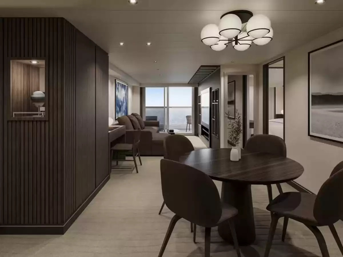 le EXPLORA III :   8