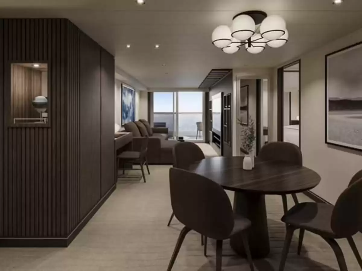 le EXPLORA III :   8