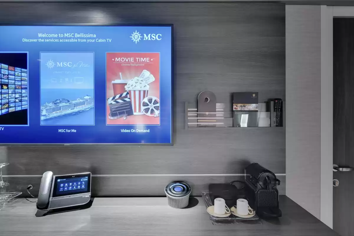 le MSC Bellissima :   8