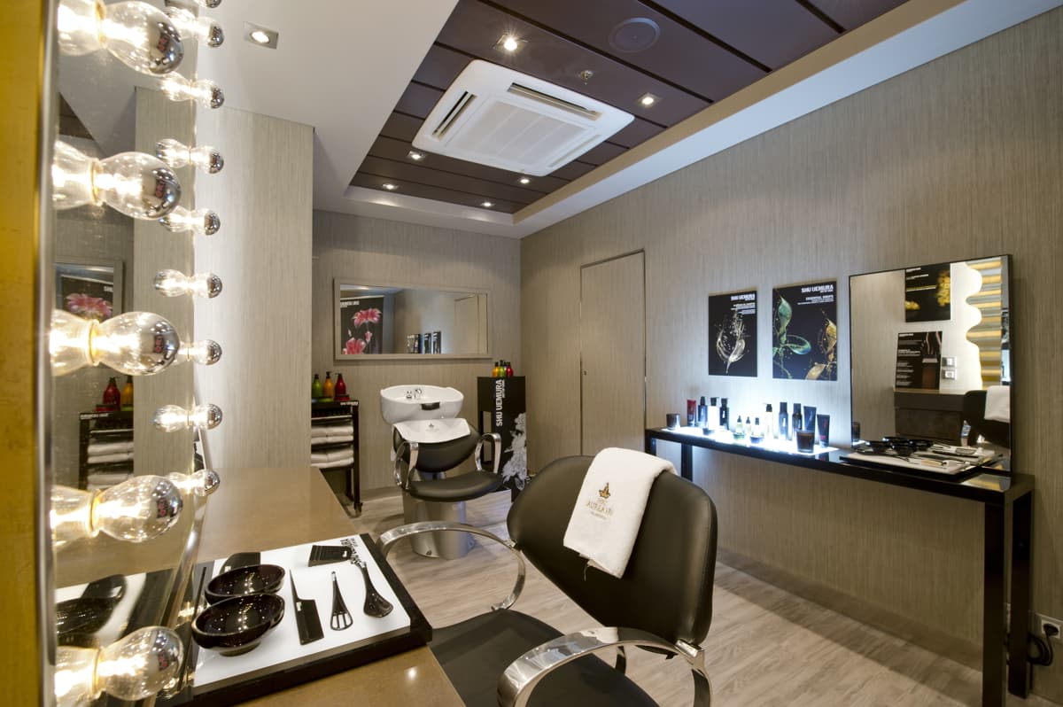 le : cabine 45