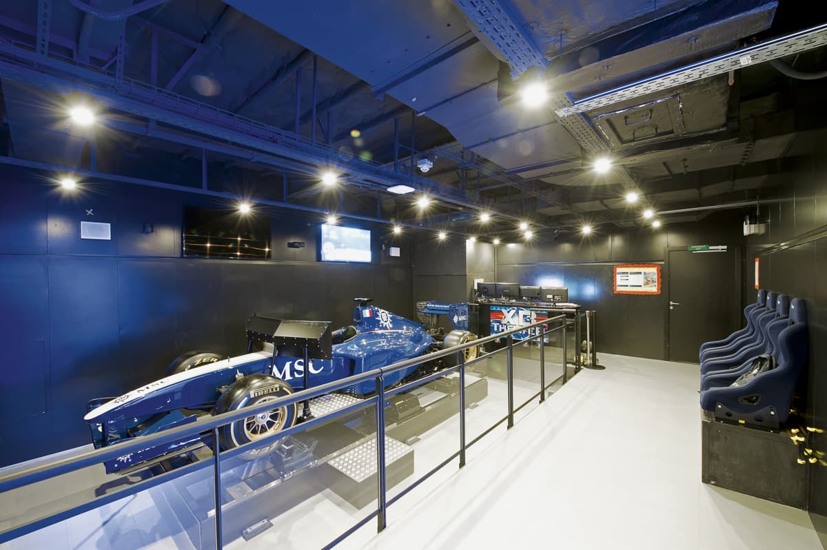 le : cabine 92