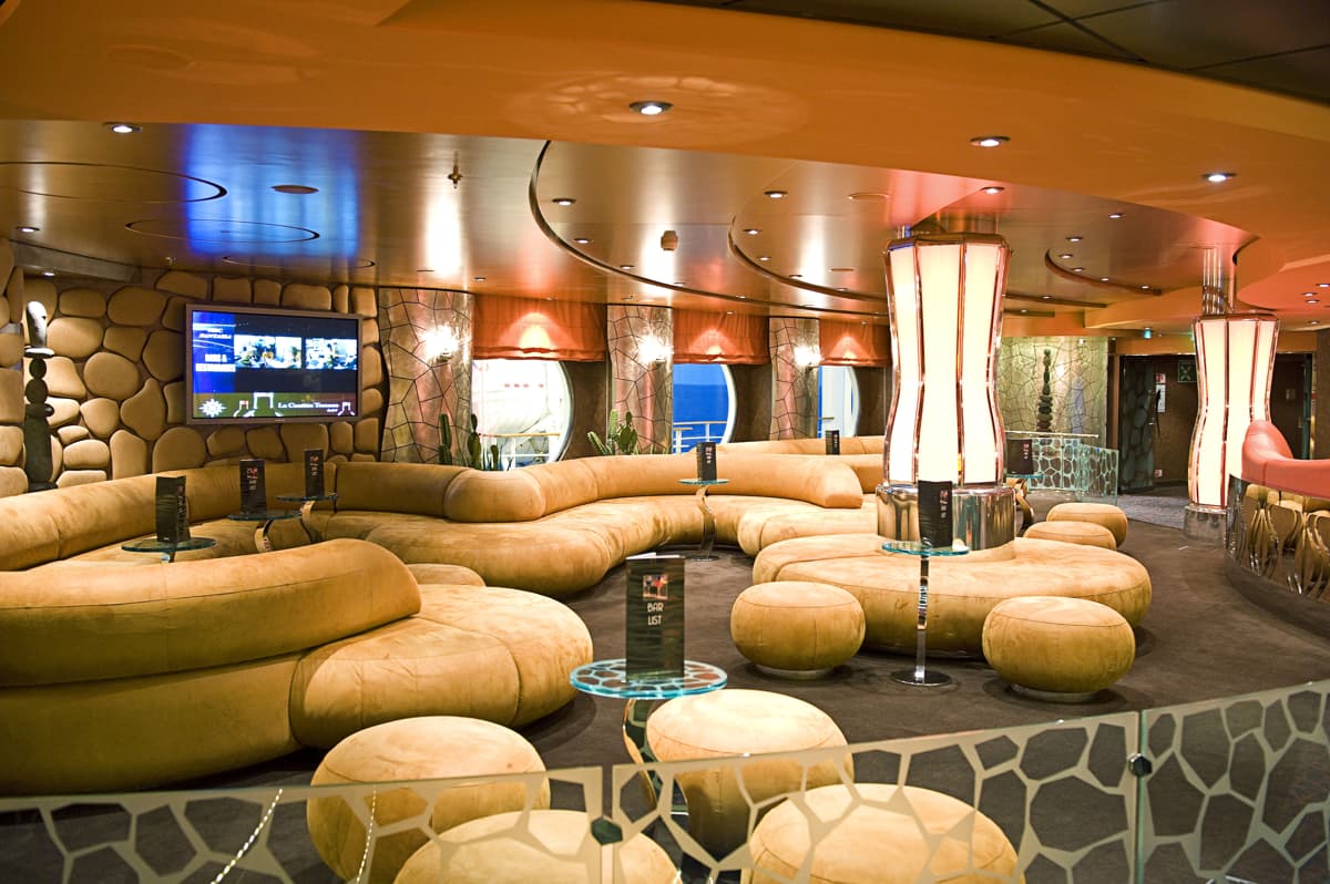 le : cabine 83