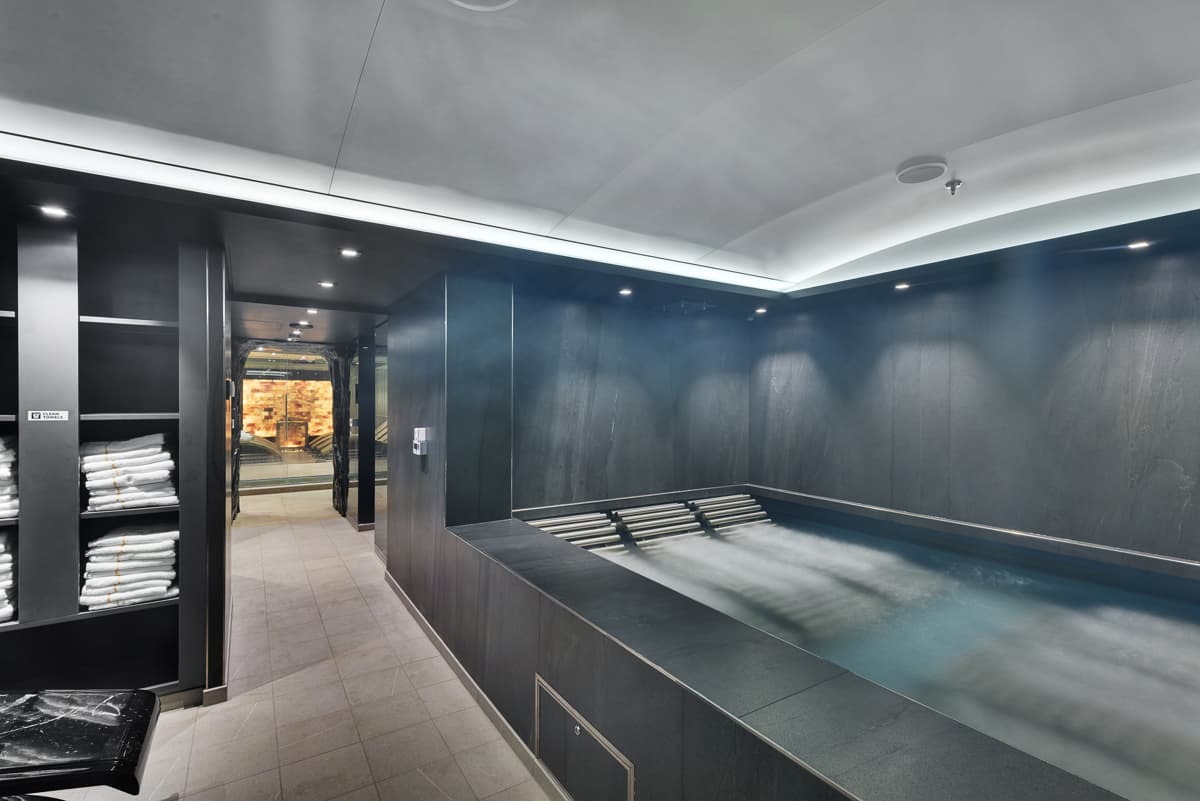 le : cabine 44