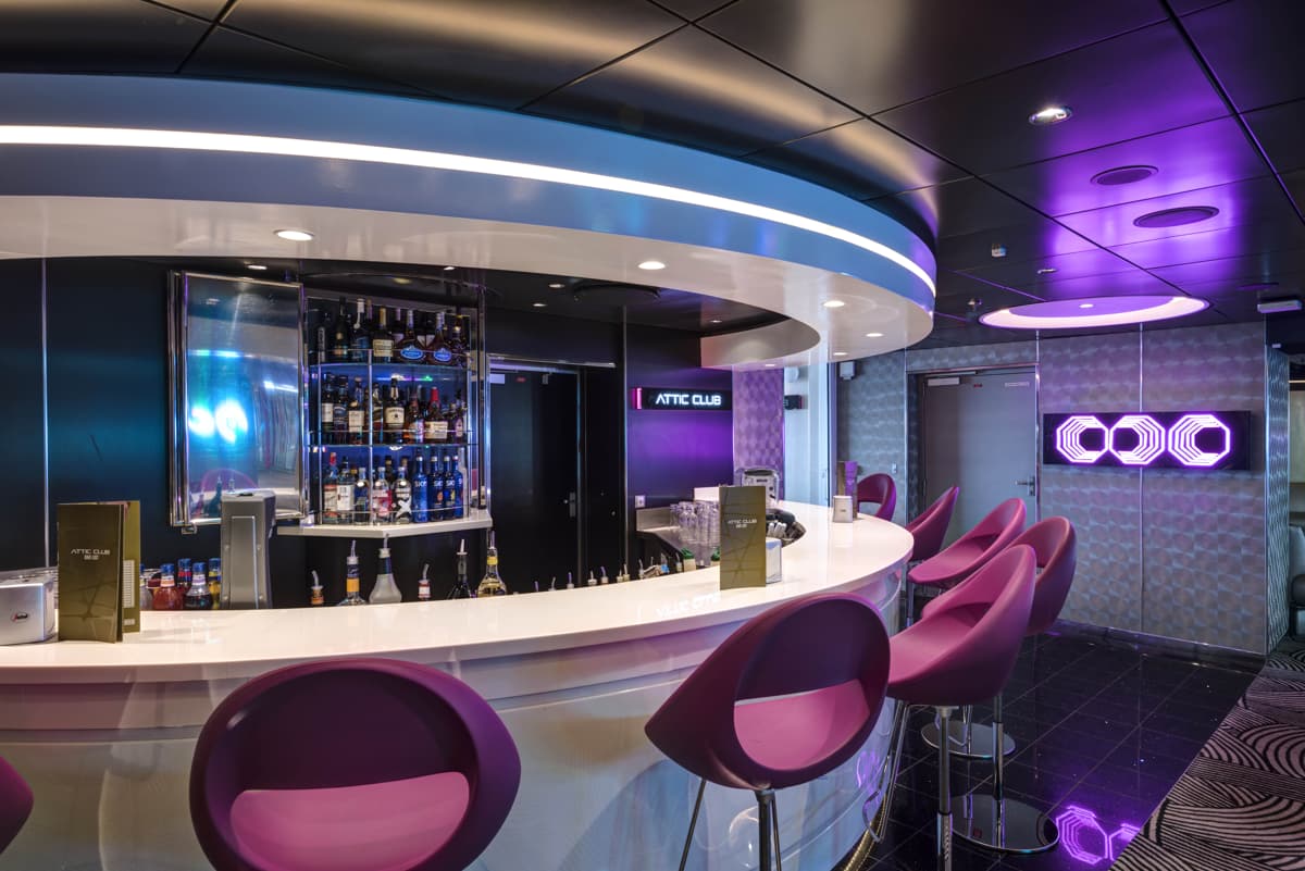 le : cabine 87