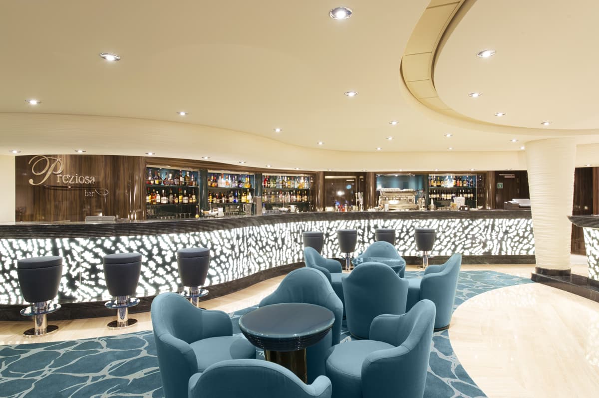 le : cabine 33