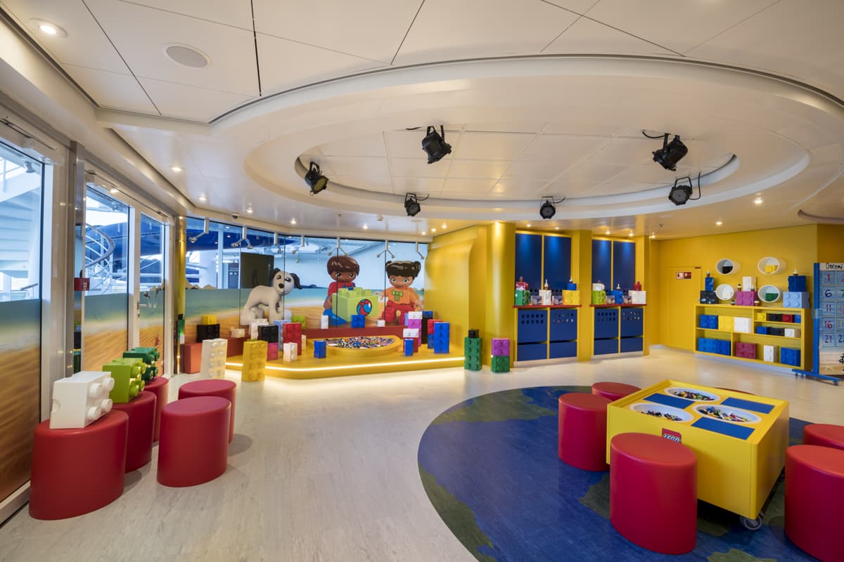 le : cabine 82