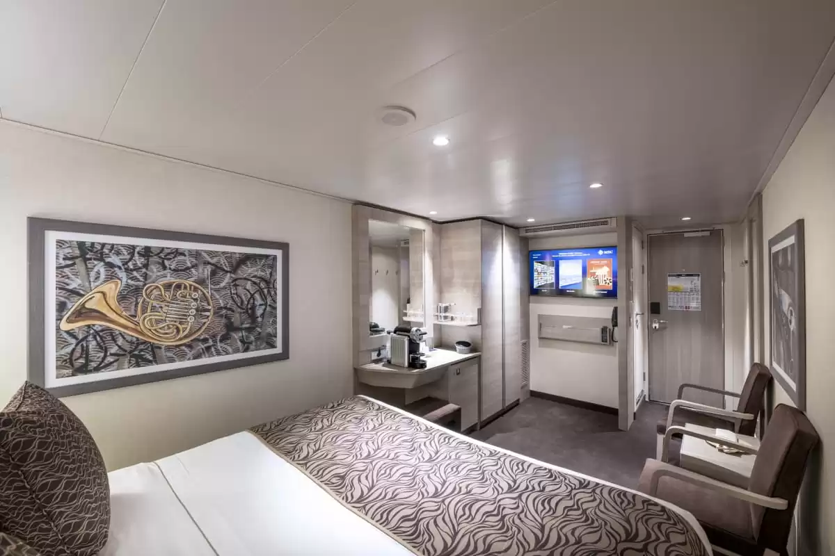 le MSC Virtuosa :   58