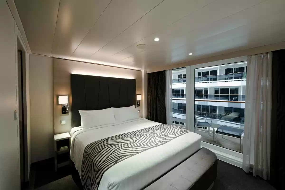 Il MSC World Asia  :   33