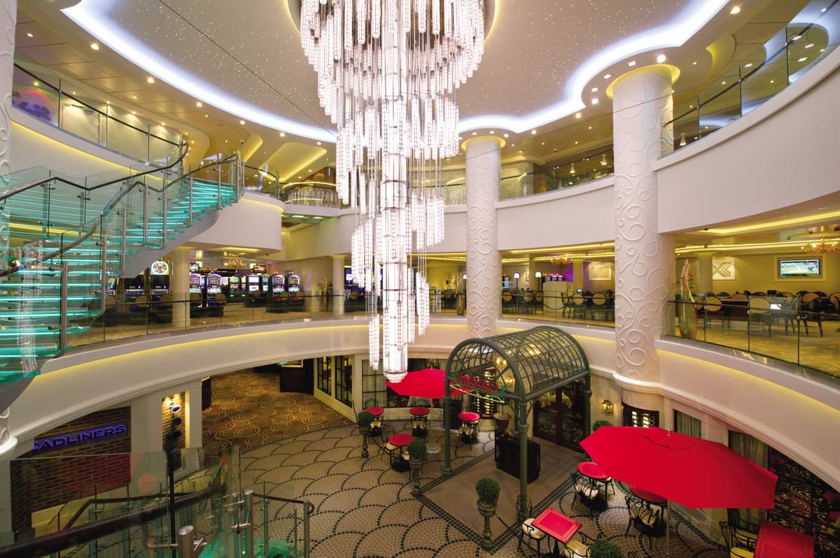 Crociere Norwegian Breakaway Tariffe e Promo 2024, itinerari, foto...