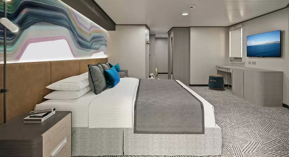 le Norwegian Luna  :   17