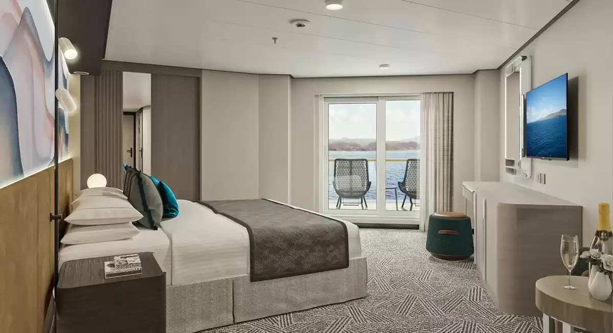 le Norwegian Luna  :   24