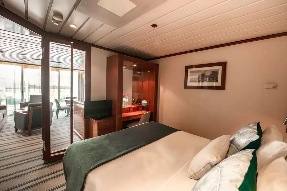 le Paul Gauguin :   6