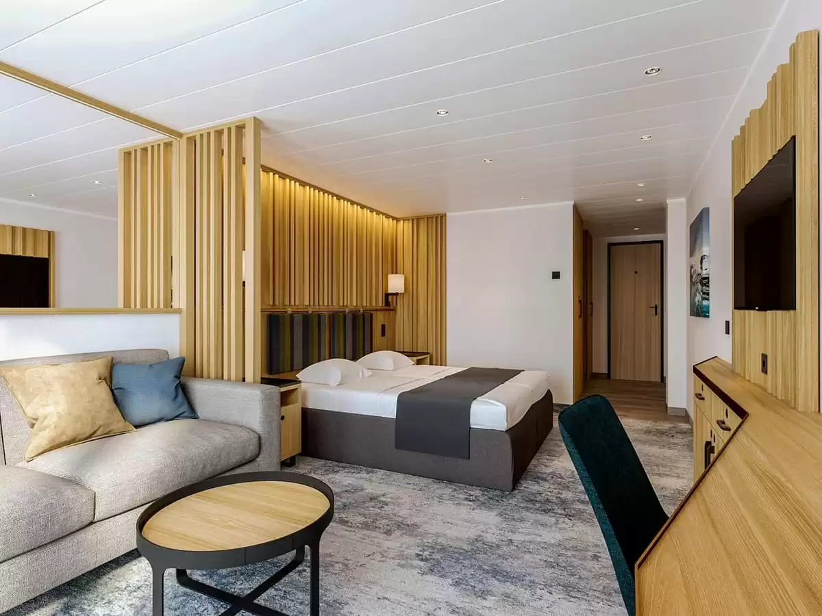 le Ultramarine :   0