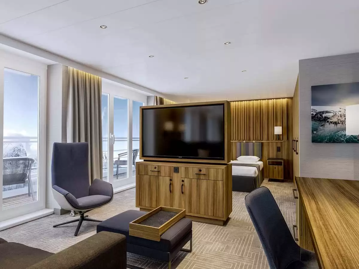 le Ultramarine :   7