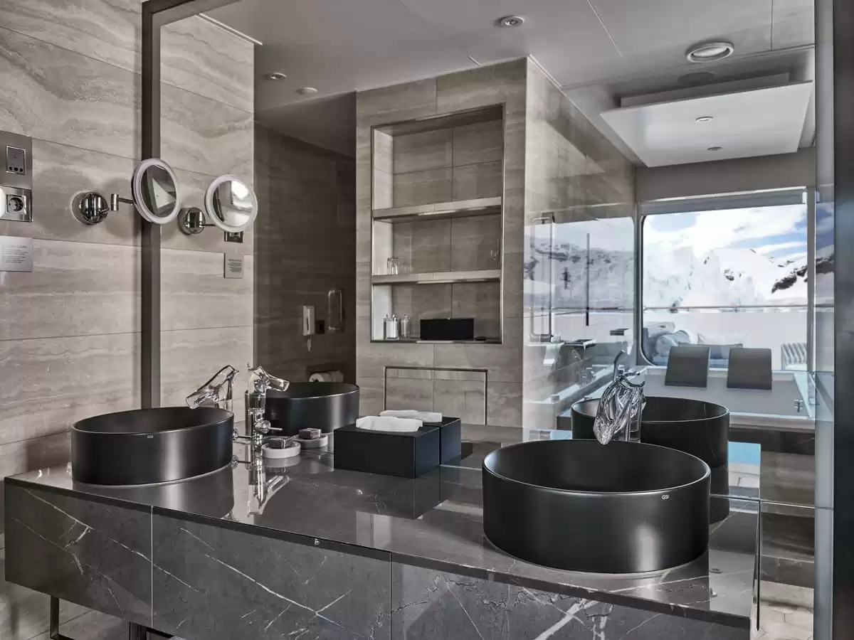 le Silver Endeavour :   11