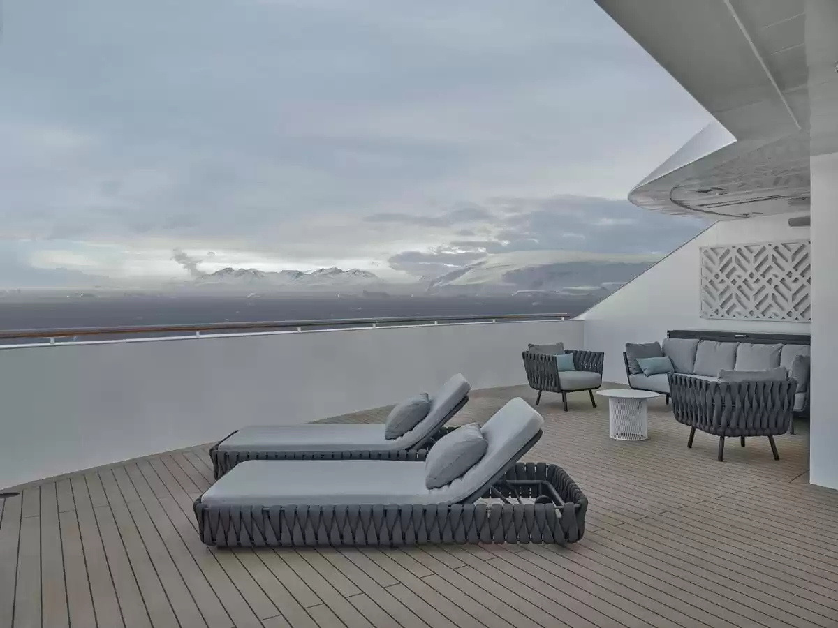 le Silver Endeavour :   12