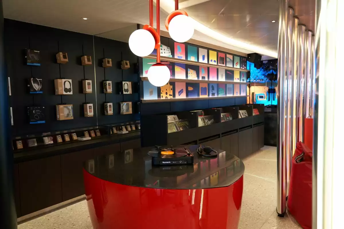 le Scarlet Lady :  cabine 112