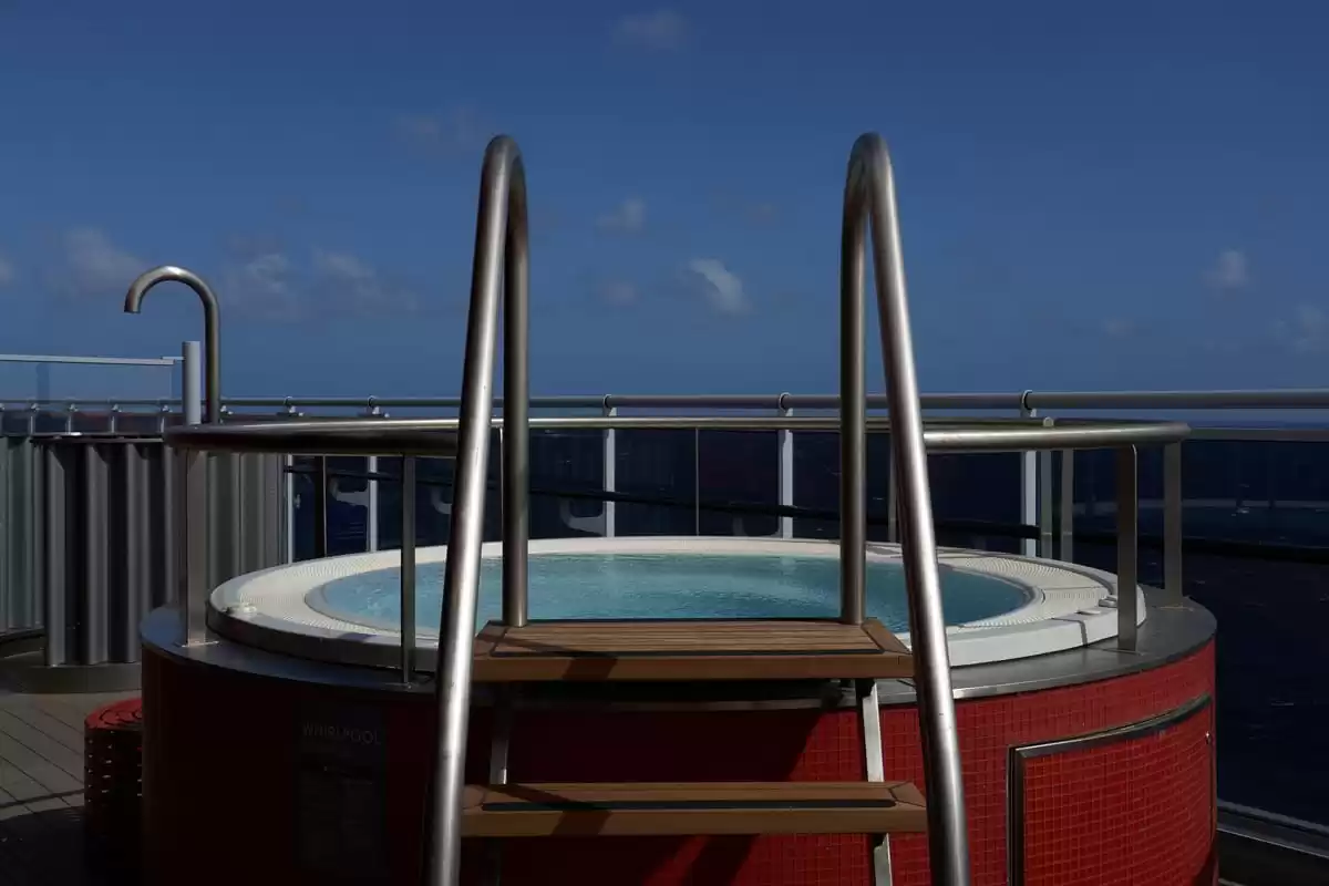 le Scarlet Lady :  cabine 151