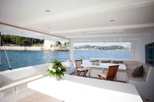 dream yacht charter dream 60