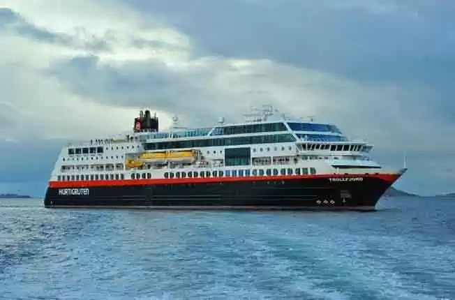 Croisière Le Spitzberg Express – Sur Ms Trollfjord (hurtigruten 